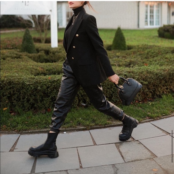 ZARA LONG BLAZER WITH GOLD BUTTONS - Picture 14 of 15